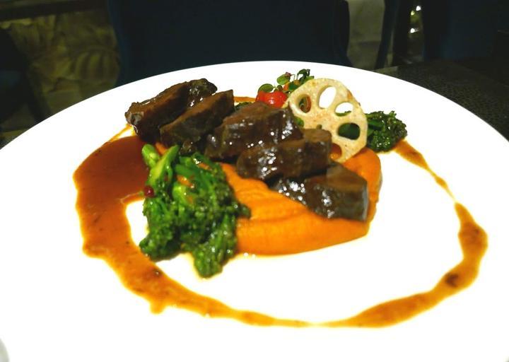 Restaurant NIU Asian Steakhouse