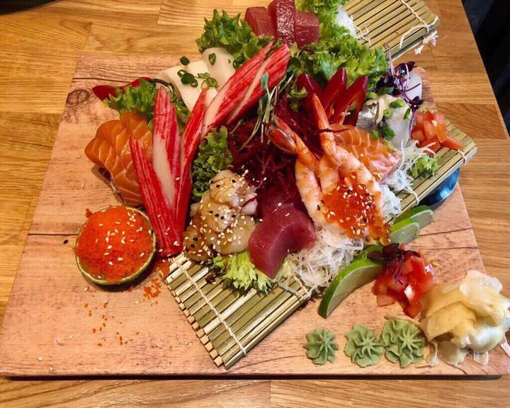 Quchi - sushi & asian fusion kitchen