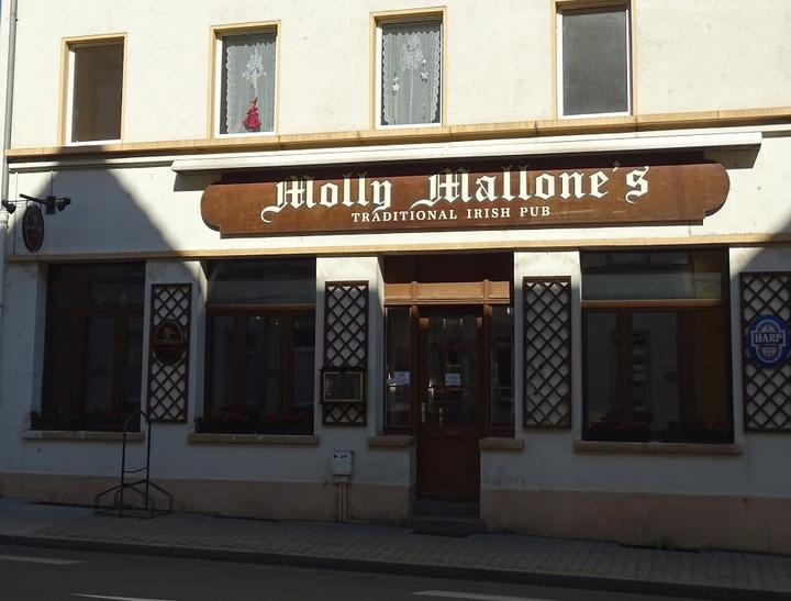 Molly Mallone's Irish Pub